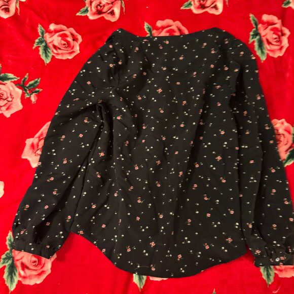 Levi’s Women’s Zenda Ruched Long-Sleeve Blouse Black Floral Size M MSRP $59 - Picture 8 of 12